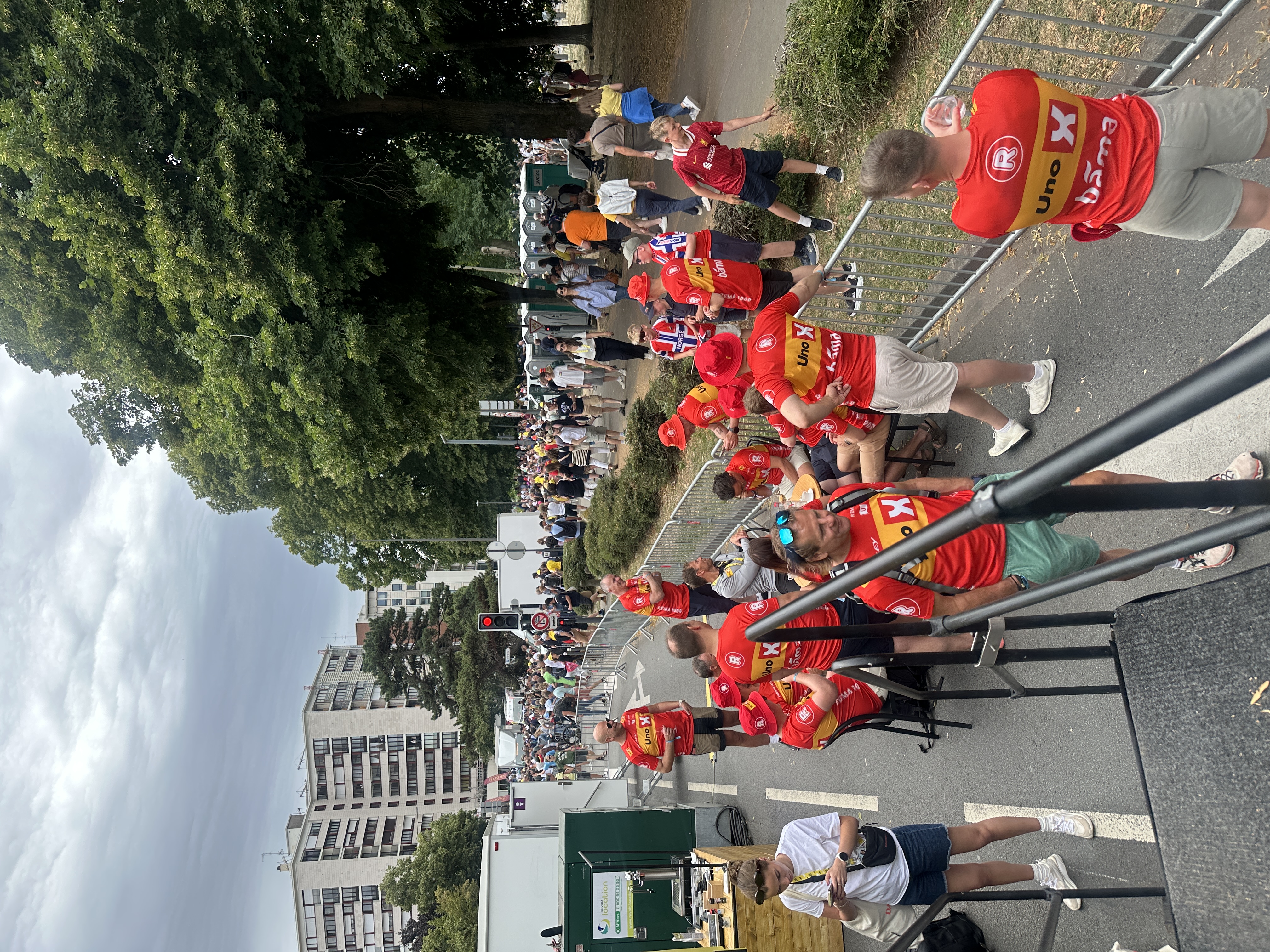 Programmet inkluderer blant annet: